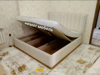 Двуспальный кровать