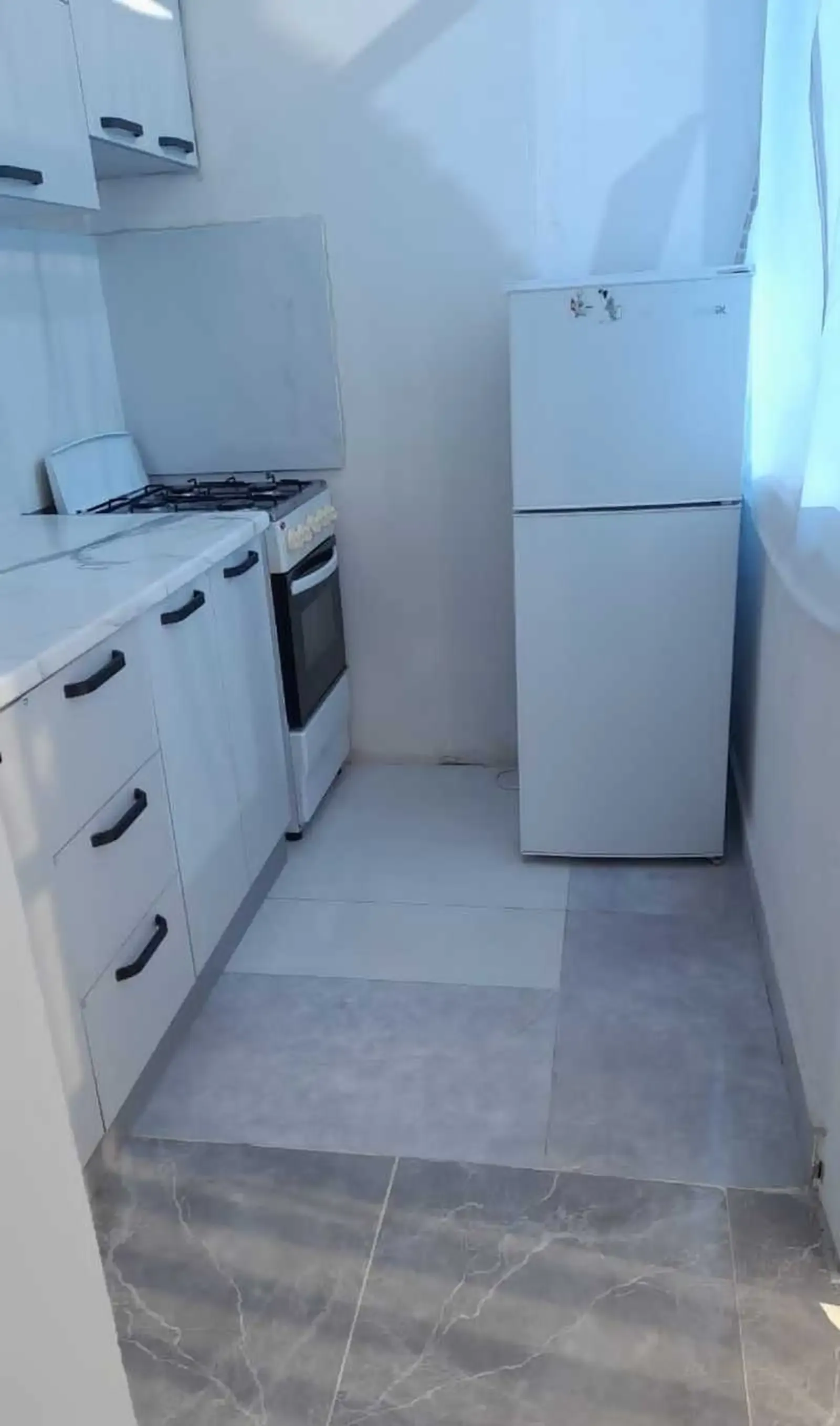 3-комн. квартира, 3 этаж, 70м², Молодежный — миниатюра 8