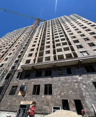 3-комн. квартира, 12 этаж, 117 м², н.Исмоили Сомони,ру ба руи Мойкаи Малика — миниатюра 1