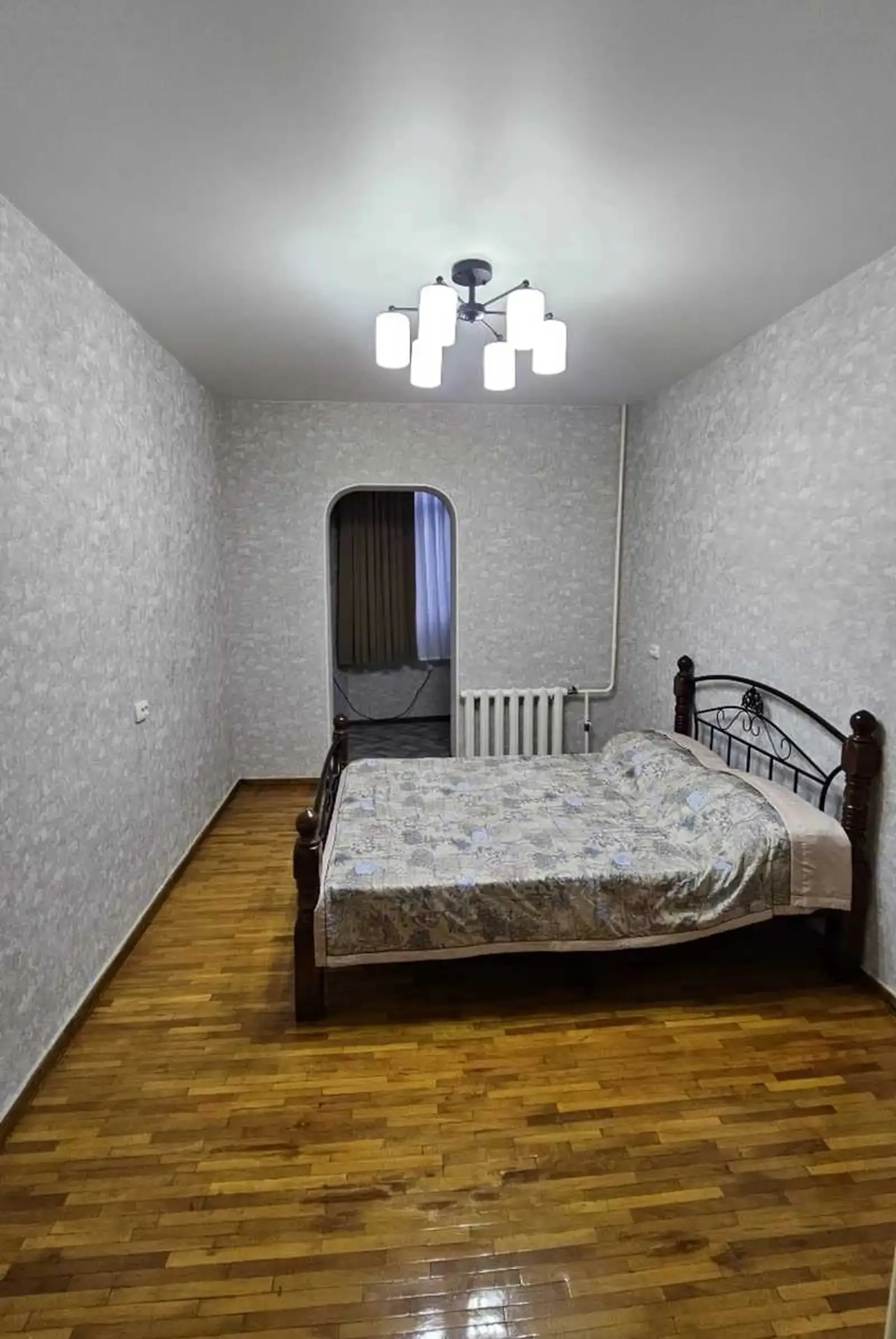 2-комн. квартира, 3 этаж, 62м², Исмоили Сомони — миниатюра 1