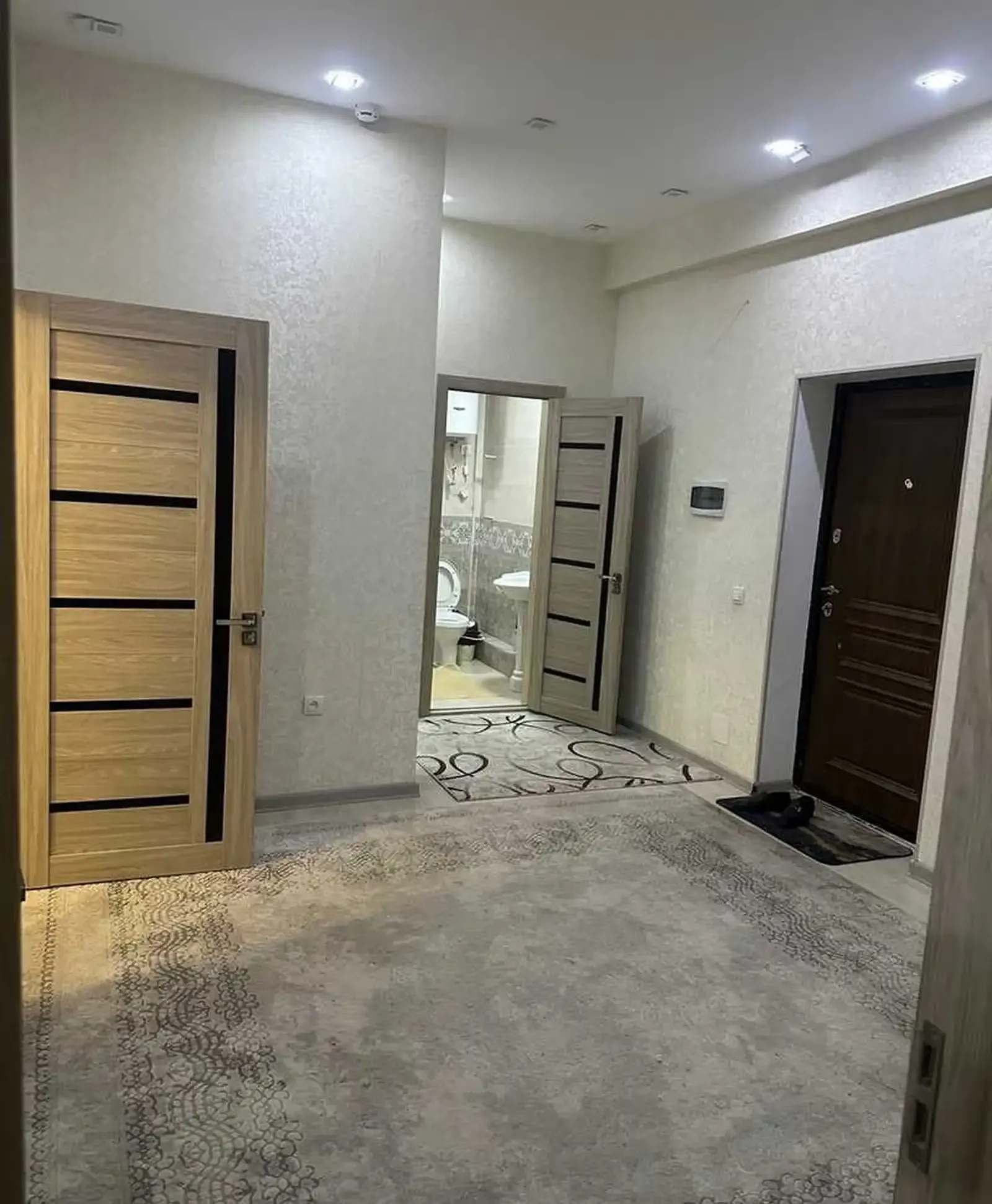 2-комн. квартира, 3 этаж, 68м², И.Сомони — миниатюра 2