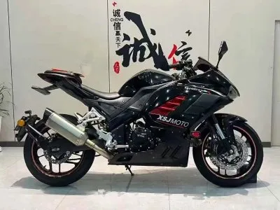 Мотоцикл Ducati — миниатюра 3