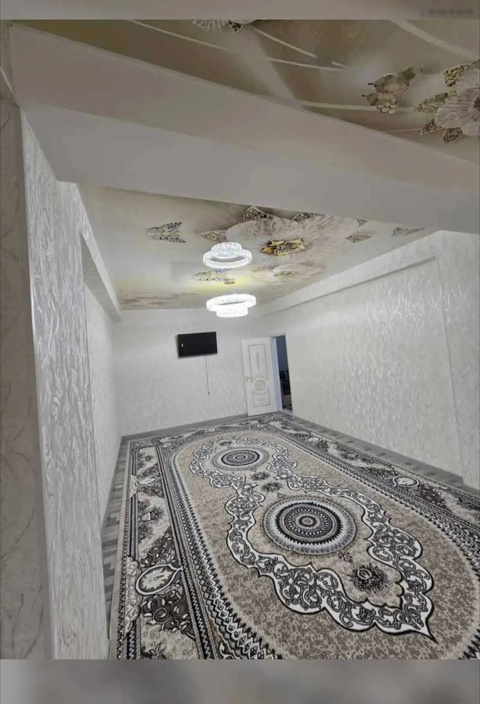 2-комн. квартира, 12 этаж, 70м², калцивой — миниатюра 2