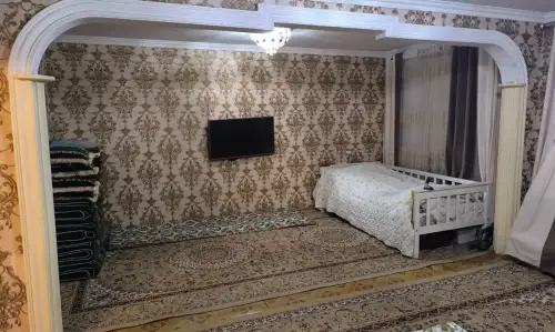 4-комн. квартира, 4 этаж, 82 м², Фирдавси — миниатюра 3