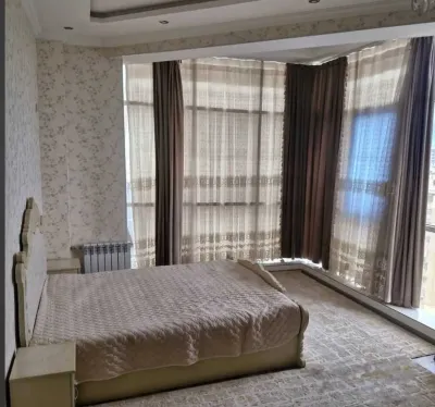 2-комн. квартира, 13 этаж, 72м², фирдавси