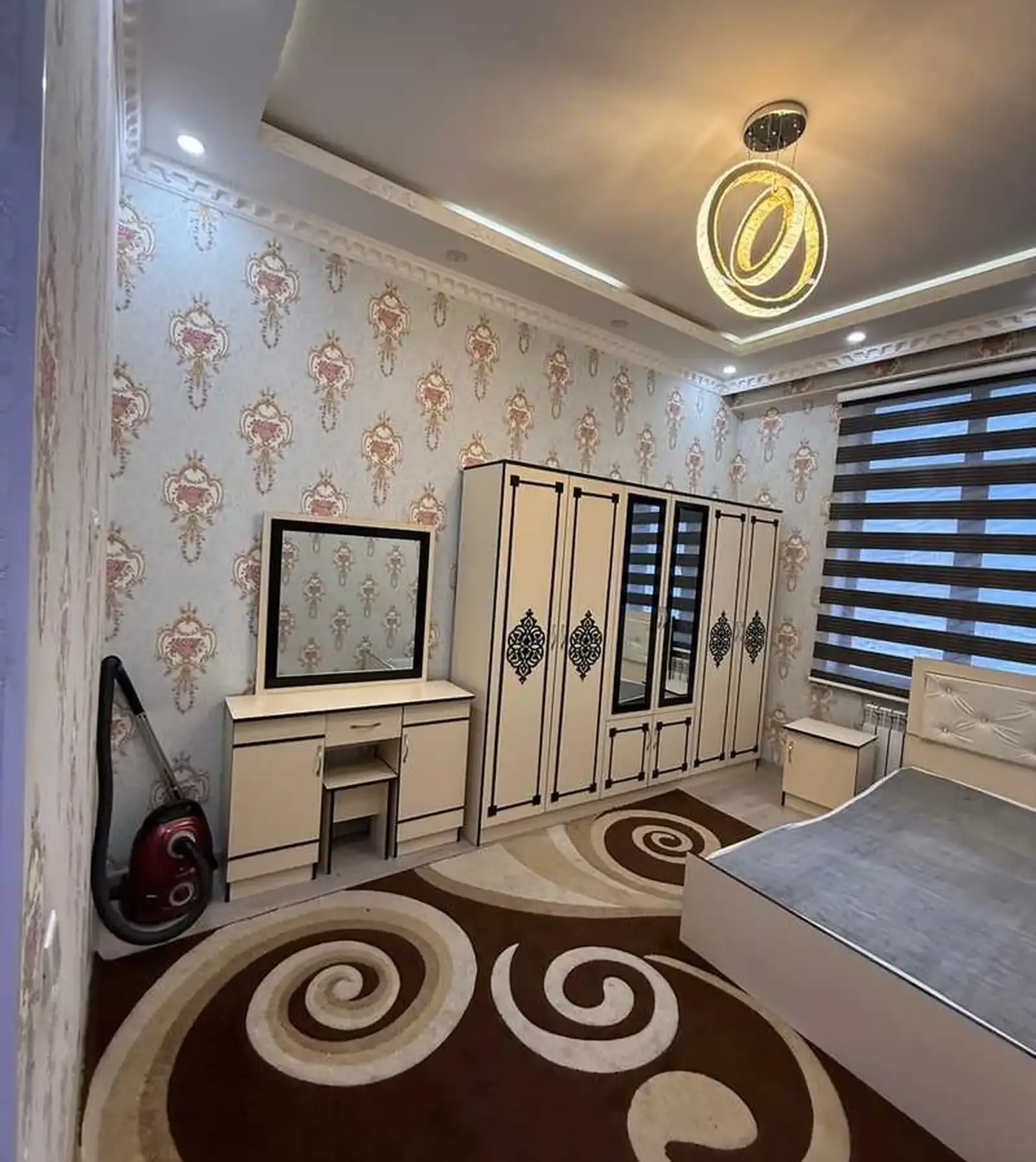 2-комн. квартира, 11 этаж, 60м², Кароболо