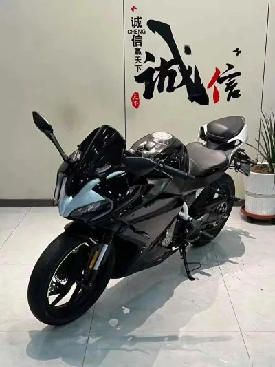 Мотоцикл CFmoto SR на заказ — миниатюра 1