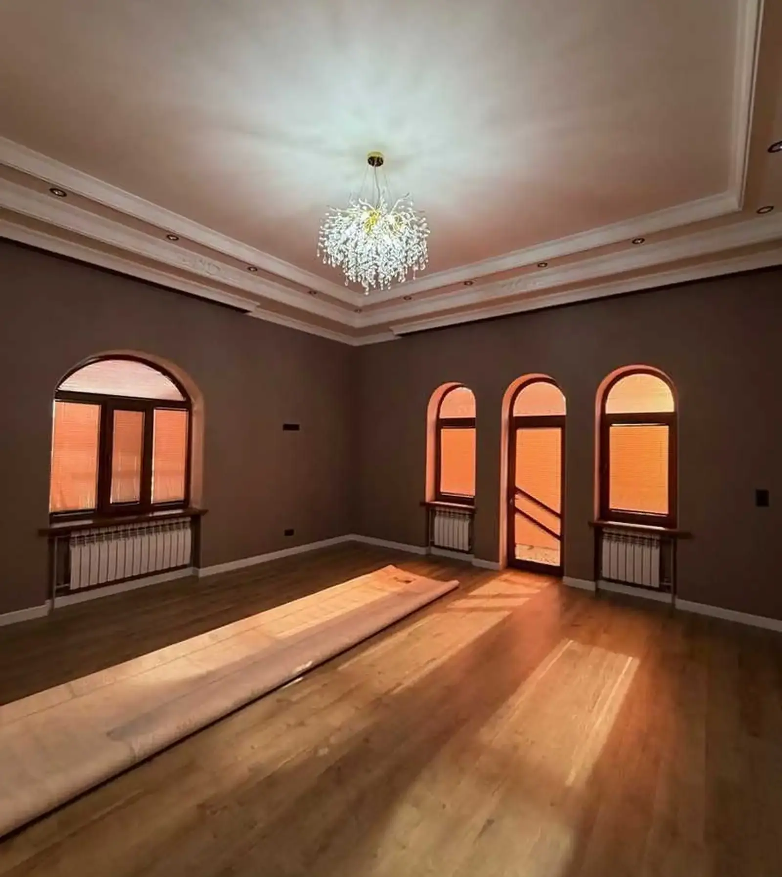 4-этажный, 7 комнатный дом, 750 м², фирдавси