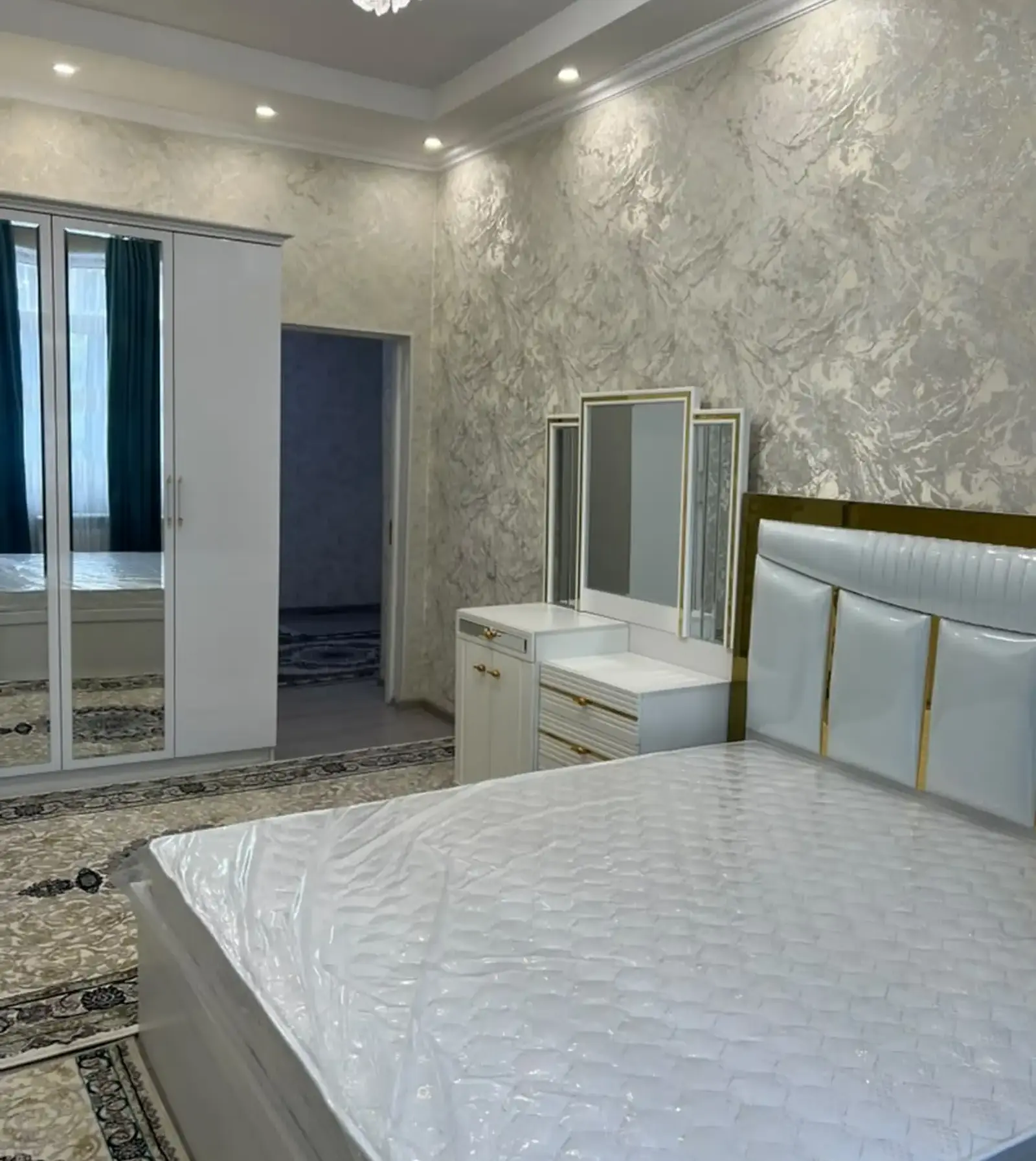 2-комн. квартира, 3 этаж, 44 м², сино