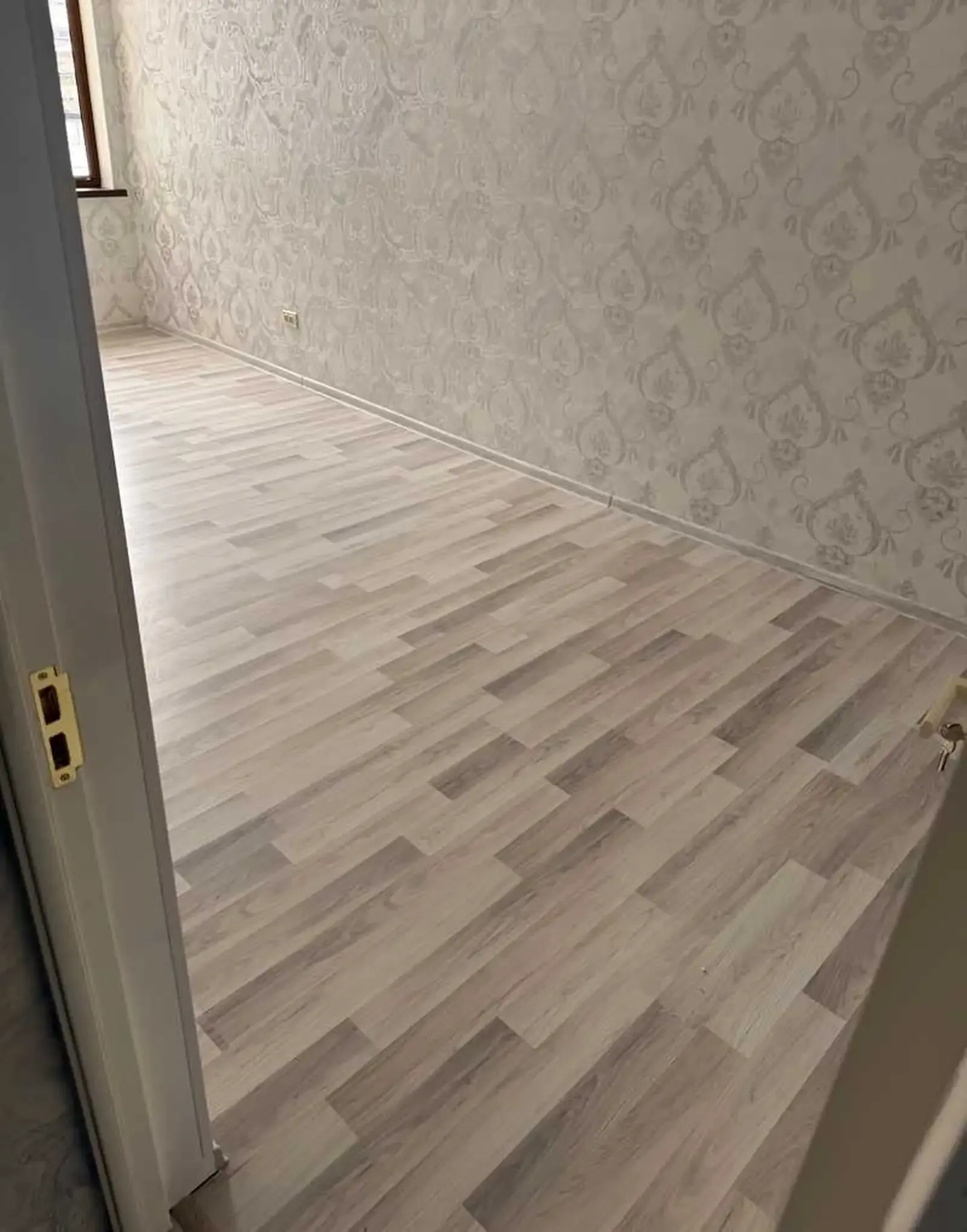 2-комн. квартира, 3 этаж, 60м², Сино — миниатюра 5