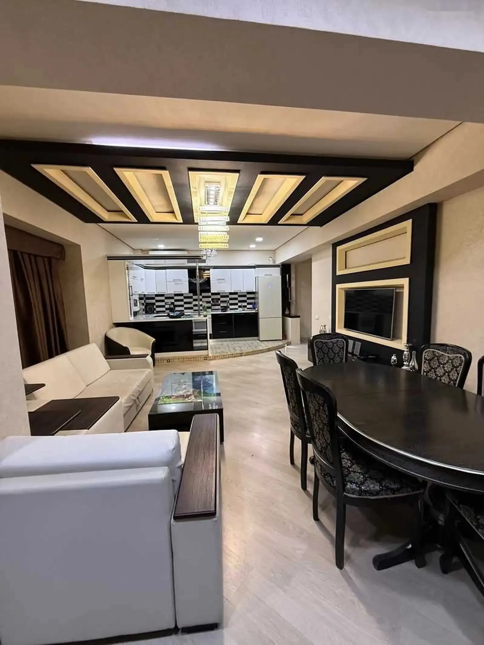 2-комн. квартира, 16 этаж, 100м², Славянский университет — миниатюра 1
