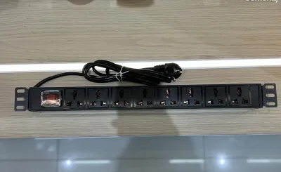 PDU 8-канальный металлический черный