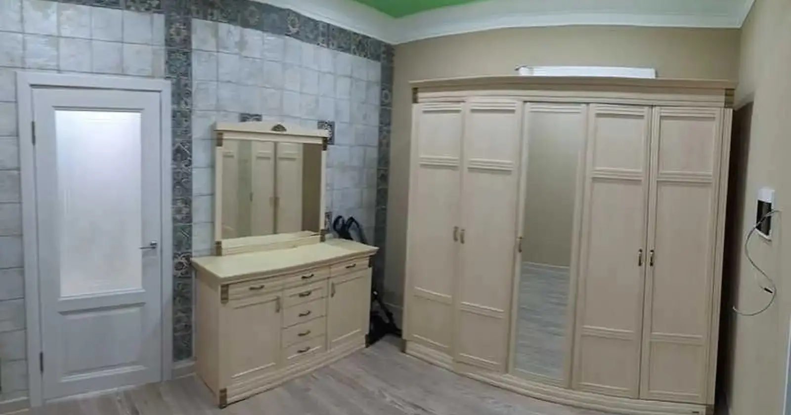 1-комн. квартира, 5 этаж, 53 м², И.Сомони