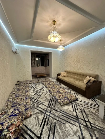 2-комн. квартира, 2 этаж, 70 м², ул. Умари Хаём, троллейбусный парк, И. Сомони — миниатюра 1