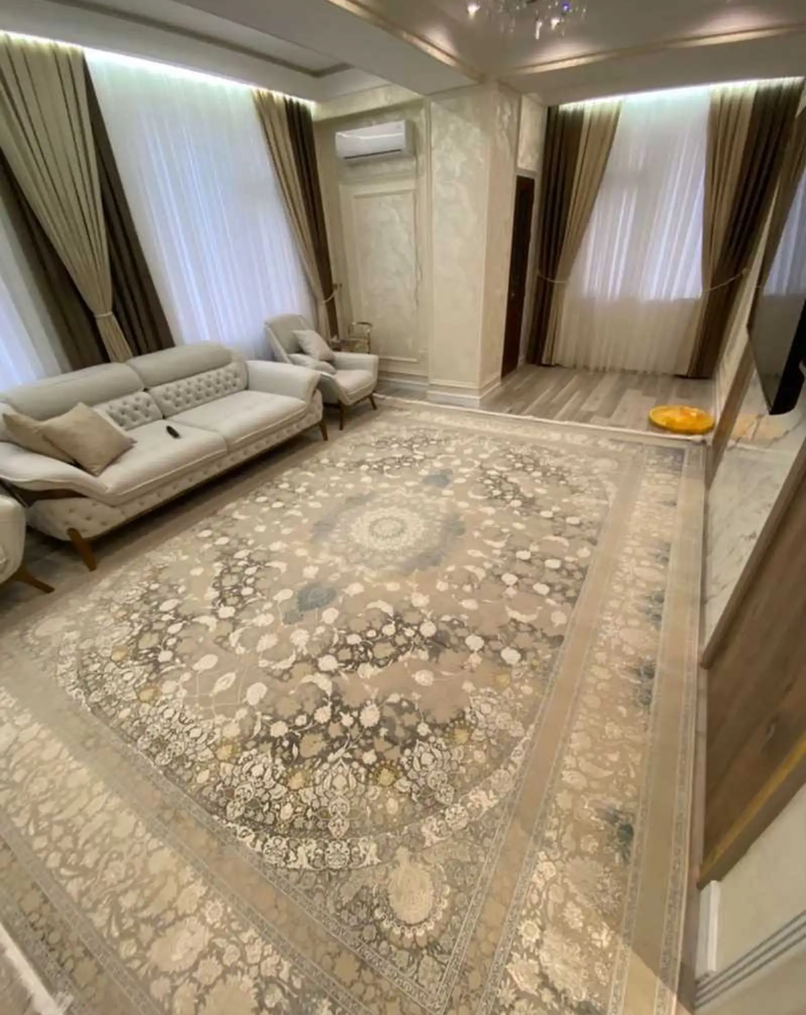 3-комн. квартира, 4 этаж, 140м², Шохмансур Опера болет пеши Парки Куруши Кабир — миниатюра 1