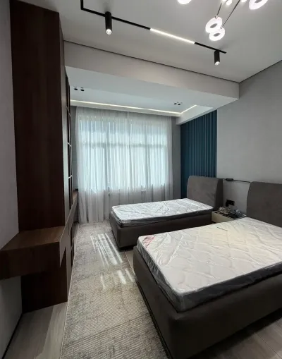 3-комн. квартира, 3 этаж, 182 м², Ашан, дом «Махди»