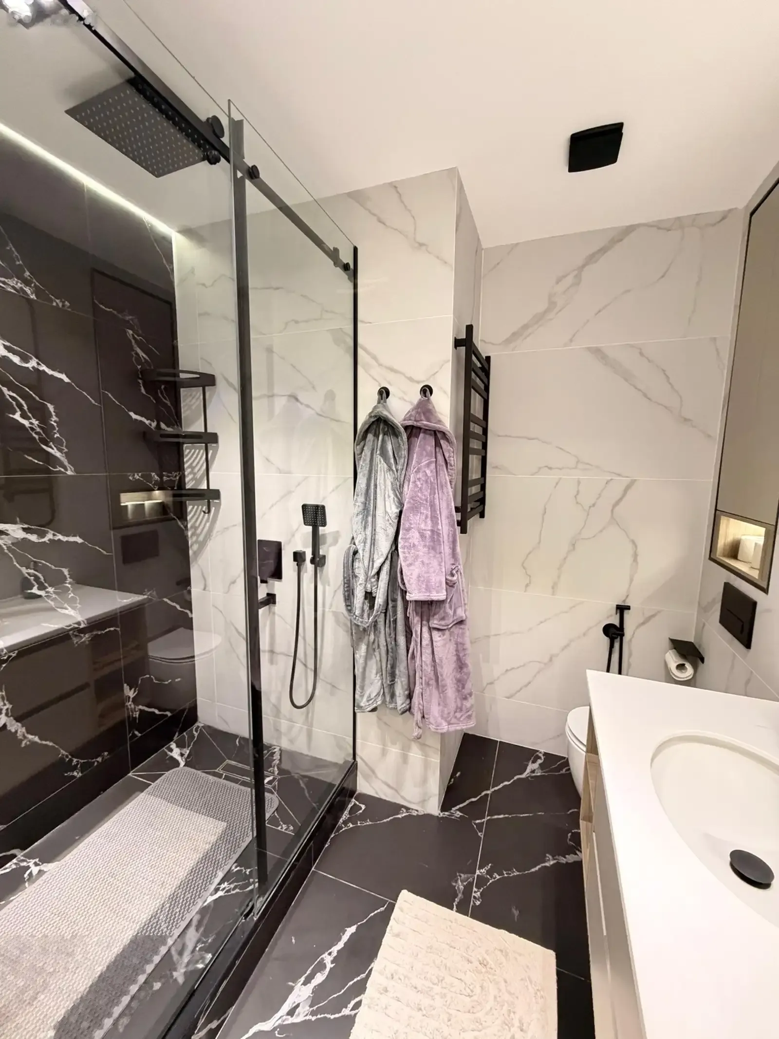 3-комн. квартира, 18 этаж, 125 м², Овир, Дом Пули Сангин, Ёвар