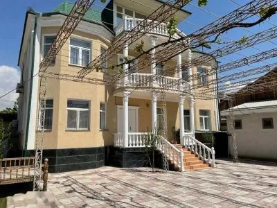 2-этажный, 9 комнатный дом, 350 м², Сомони