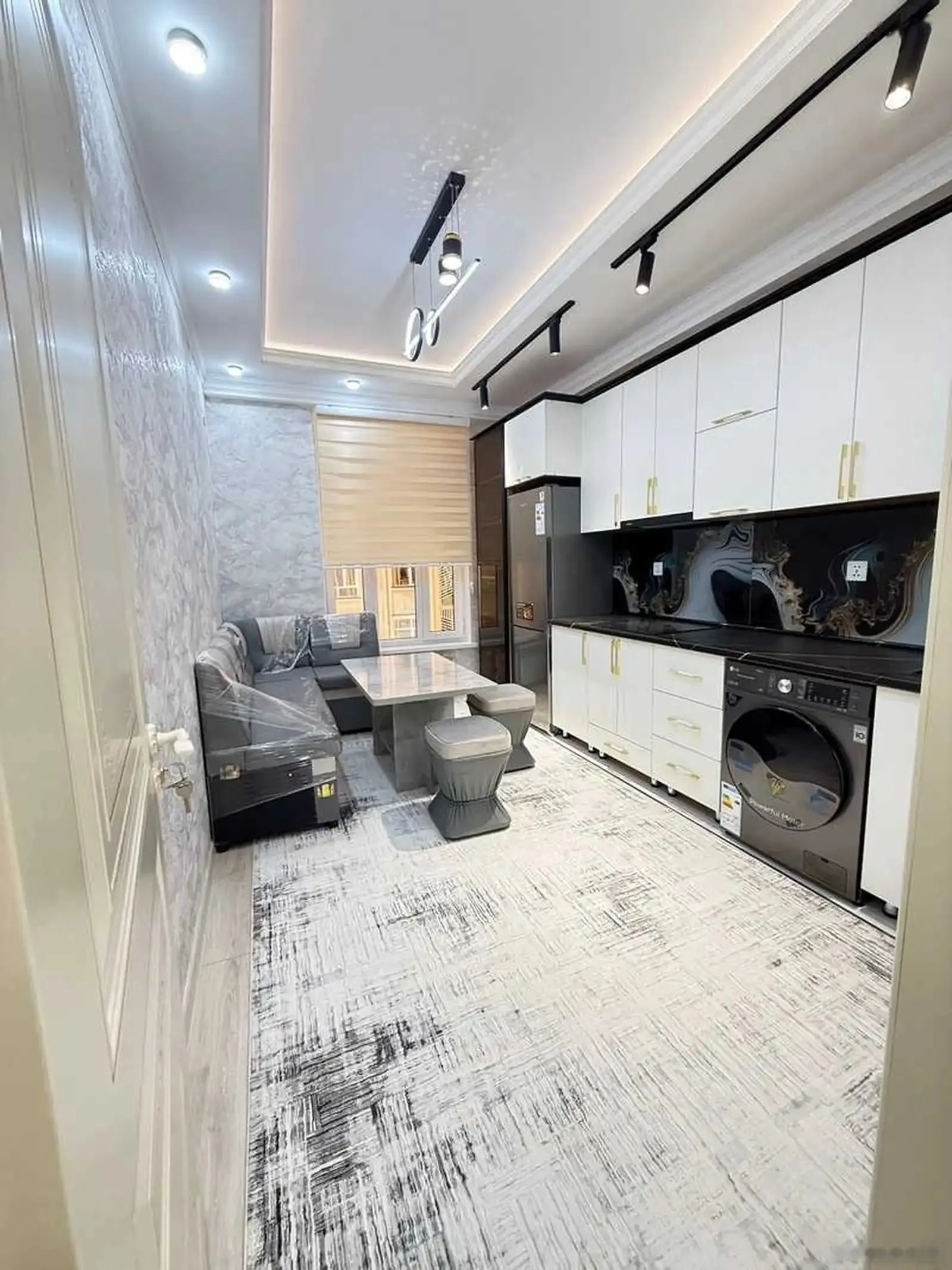 2-комн. квартира, 5 этаж, 60м², 82мкр — миниатюра 5