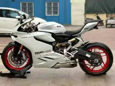 Мотоцикл Ducati — миниатюра 2