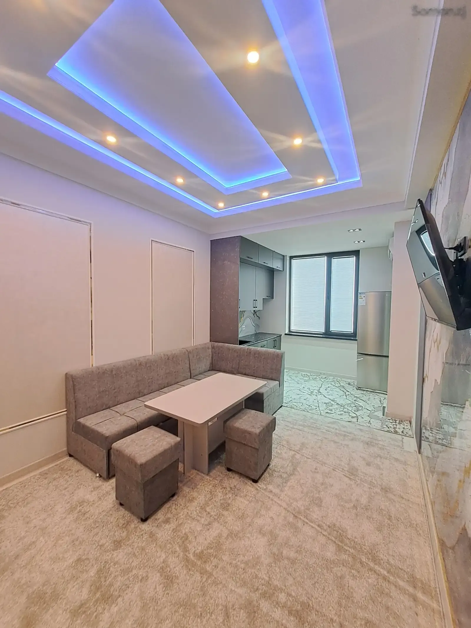 2-комн. квартира, 11 этаж, 65 м², 12мкр — миниатюра 4