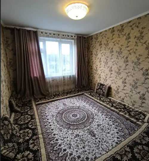 4-комн. квартира, 4 этаж, 82 м², Фирдавси — миниатюра 1
