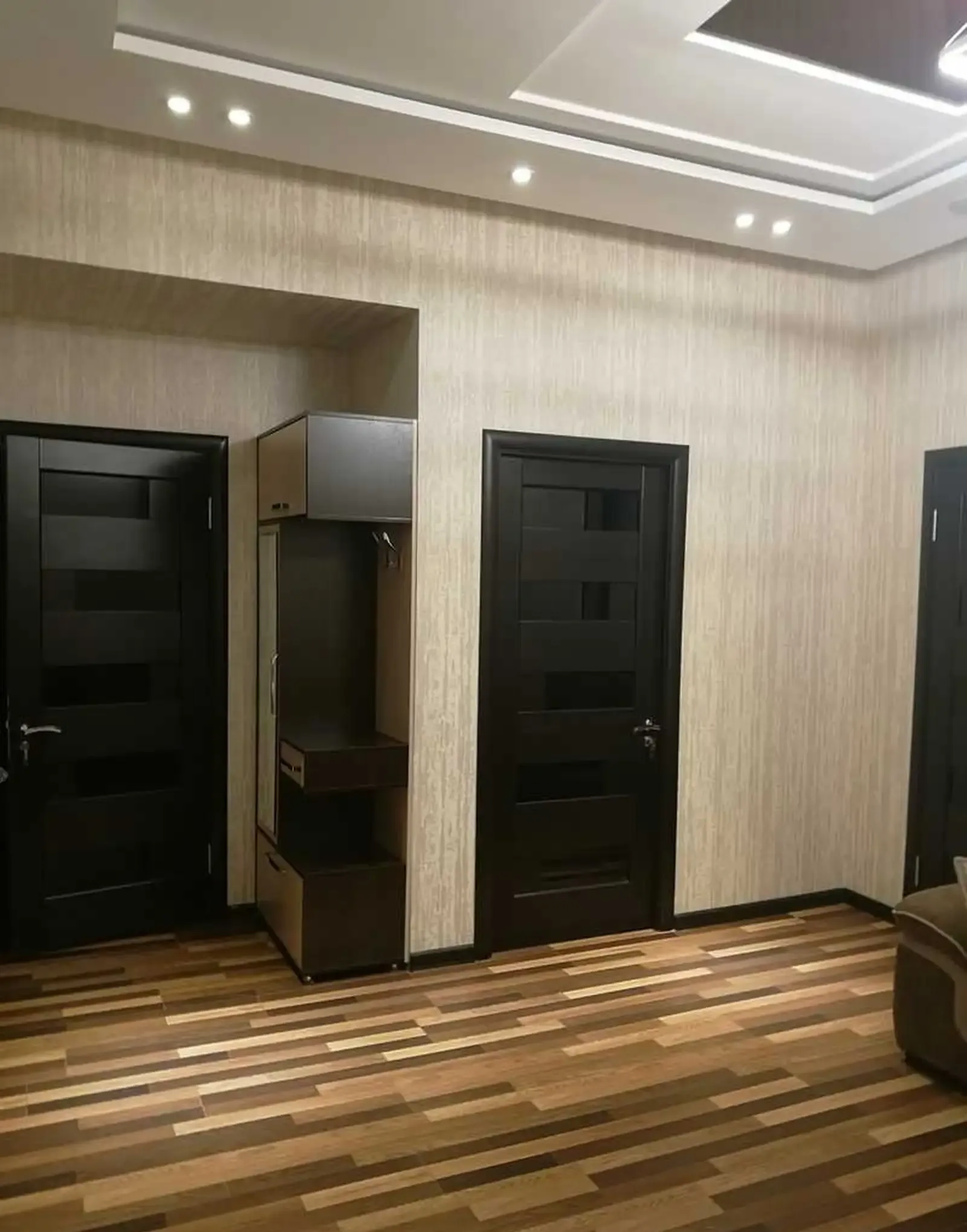 2-комн. квартира, 15 этаж, 55м², Сомони — миниатюра 1