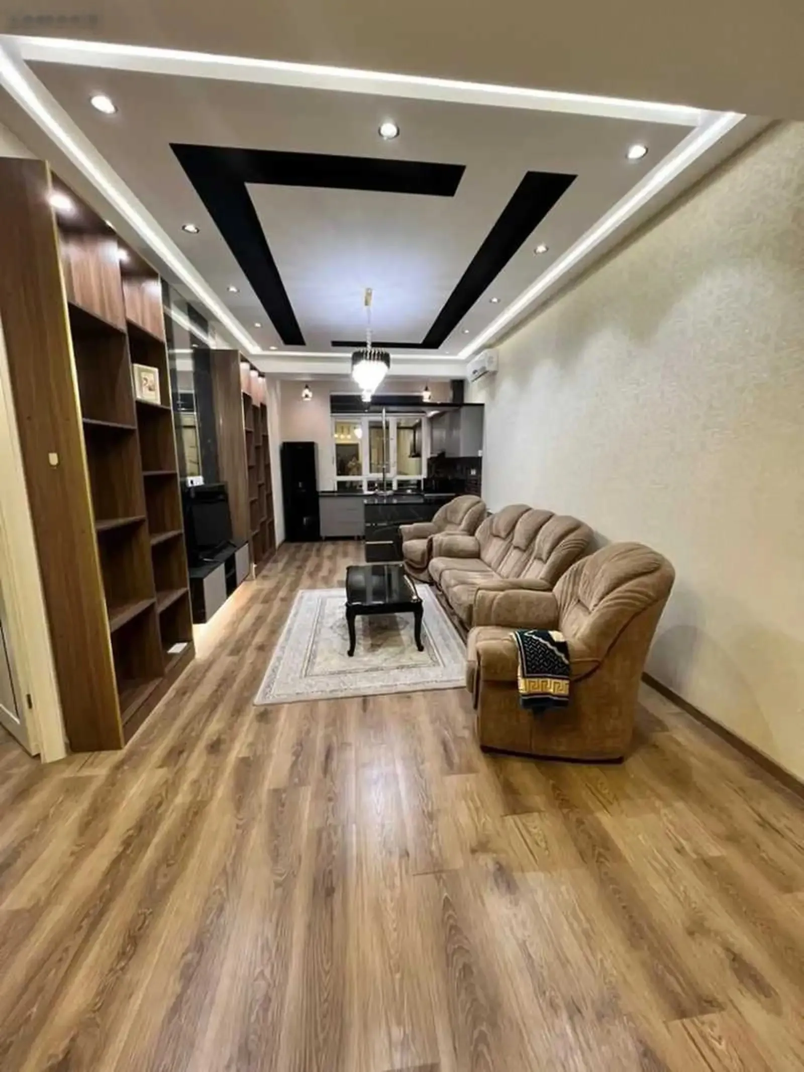 2-комн. квартира, 16 этаж, 58м², садбарг доми гелос — миниатюра 1