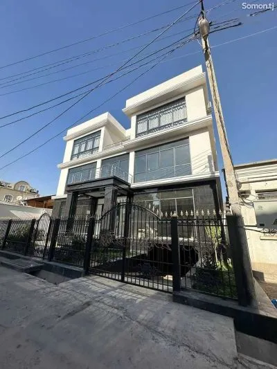 3-этажный, 16 комнатный дом, 1400 м², И.Сомони