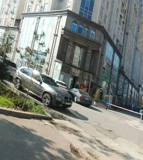 2-комн. квартира, 4 этаж, 62 м², Фирдавси — миниатюра 10