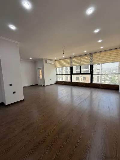 3-комн. квартира, 13 этаж, 140 м², Спартак, Алиф банк, УУР, Жасмин, Район Исмоили Сомони — миниатюра 1