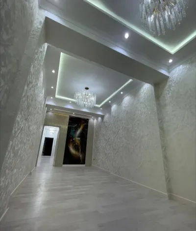 3-комн. квартира, 3 этаж, 63 м², Фирдавсӣ — миниатюра 1