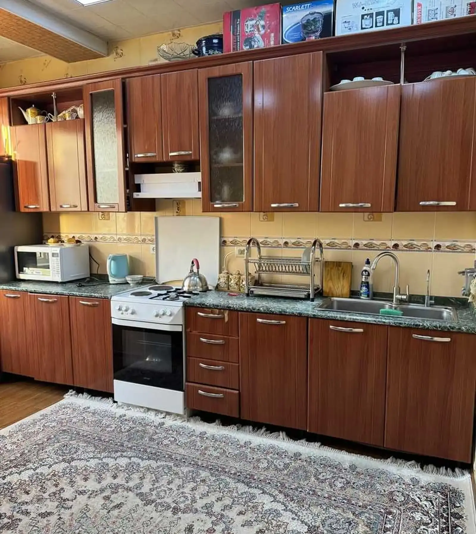 2-комн. квартира, 6 этаж, 97м², сино