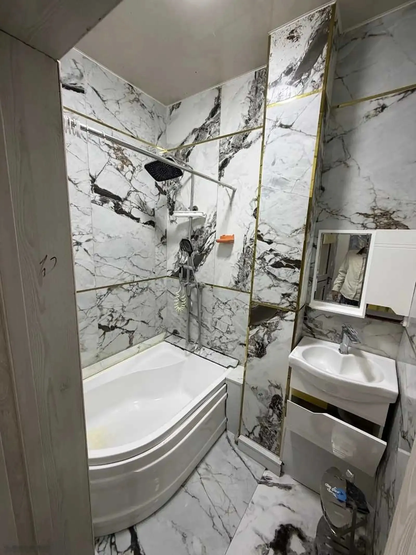3-комн. квартира, 19 этаж, 117м², фирдавси