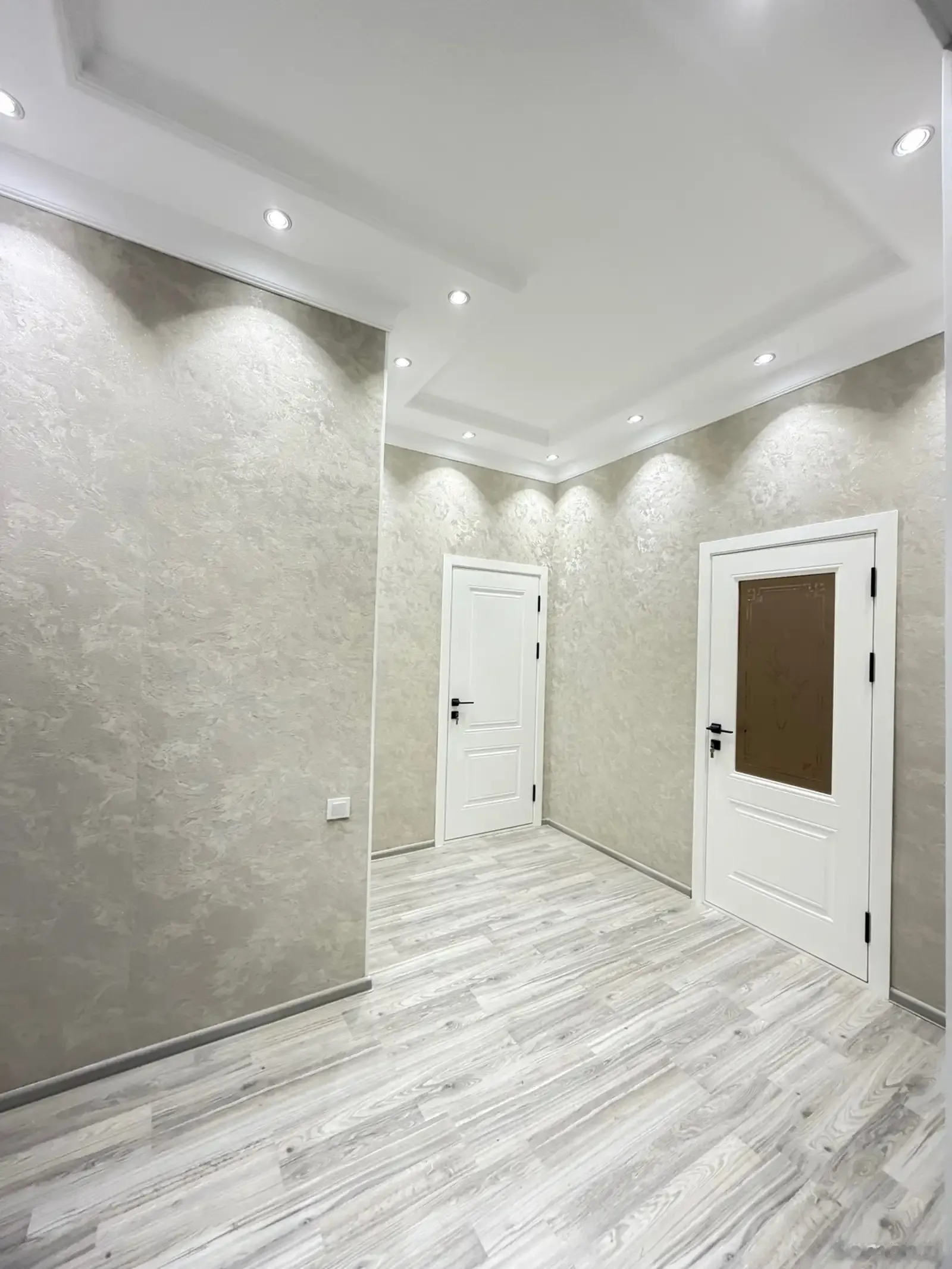 3-комн. квартира, 4 этаж, 89 м², 13 мкр — миниатюра 1