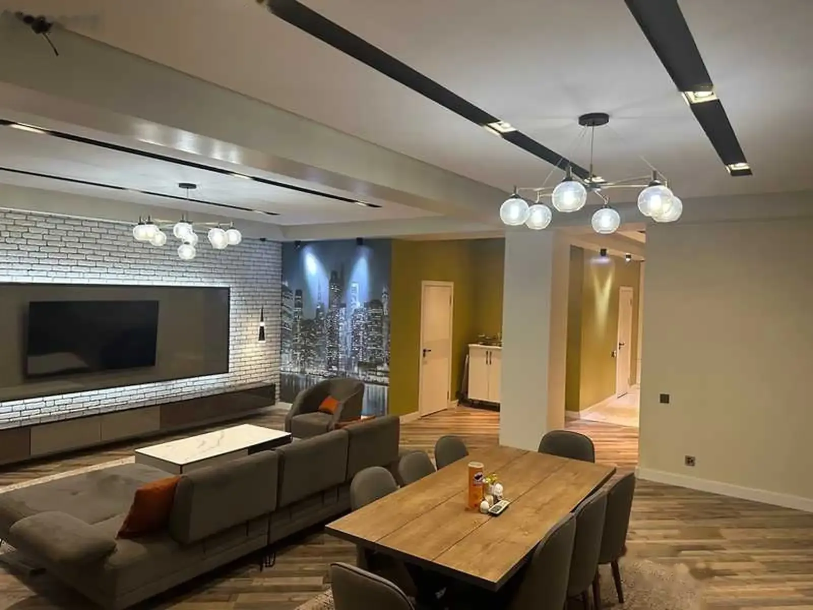 2-комн. квартира, 5 этаж, 107м², И. Сомони — миниатюра 2
