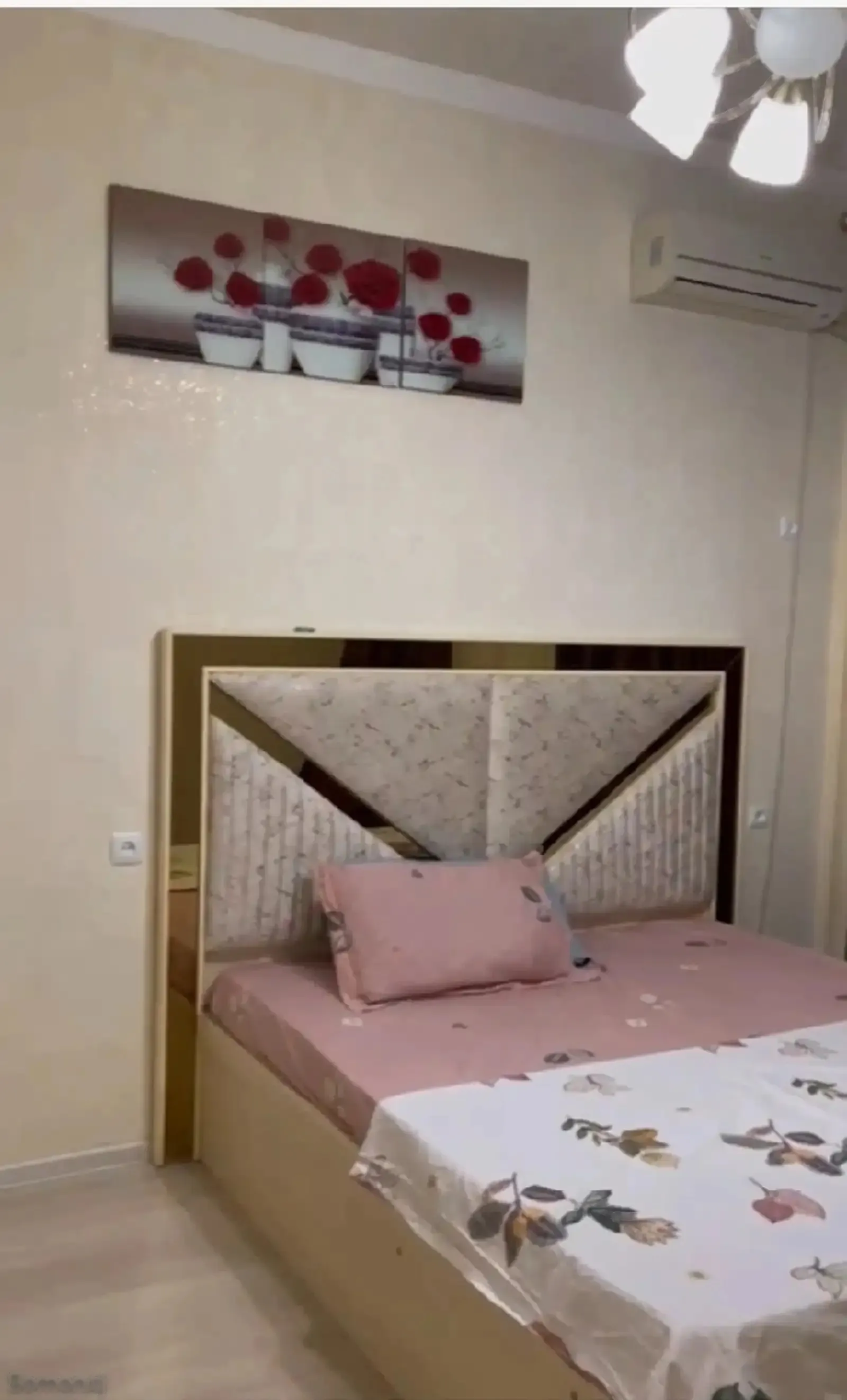 3-комн. квартира, 10 этаж, 120м², Исмоили Сомони бозори Мехргон — миниатюра 2