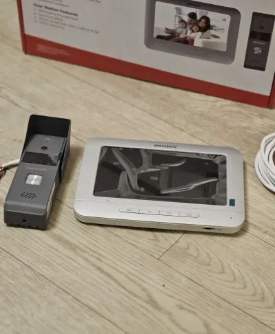 Домафон Hikvision KIS 205