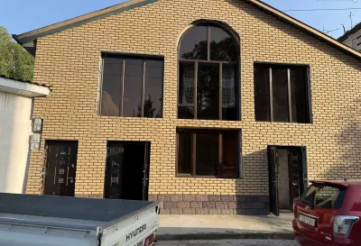 Помещение под магазин / салон, 450м², И Сомони — миниатюра 1