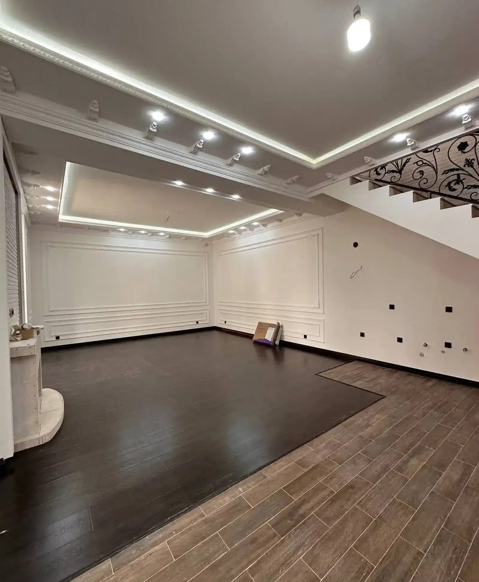 3-этажный, 10 комнатный дом, Школа №11, рынок Мехргон