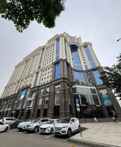 3-комн. квартира, 17 этаж, 147 м², Исмоили Сомони, Ру ба руи Цум — миниатюра 1