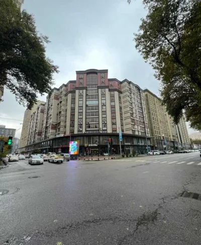 6-комн. квартира, 7 этаж, 332 м², Дом Печати, рядом с супермаркетом «Пайкар»