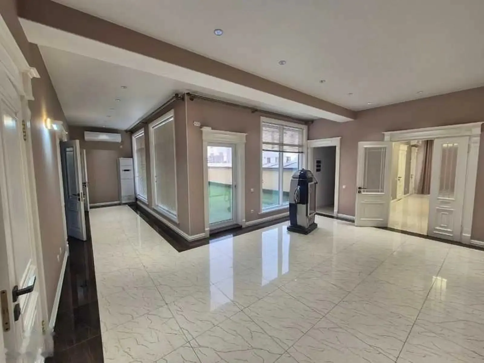 4-комн. квартира, 16 этаж, 230м², Шохмансур — миниатюра 3