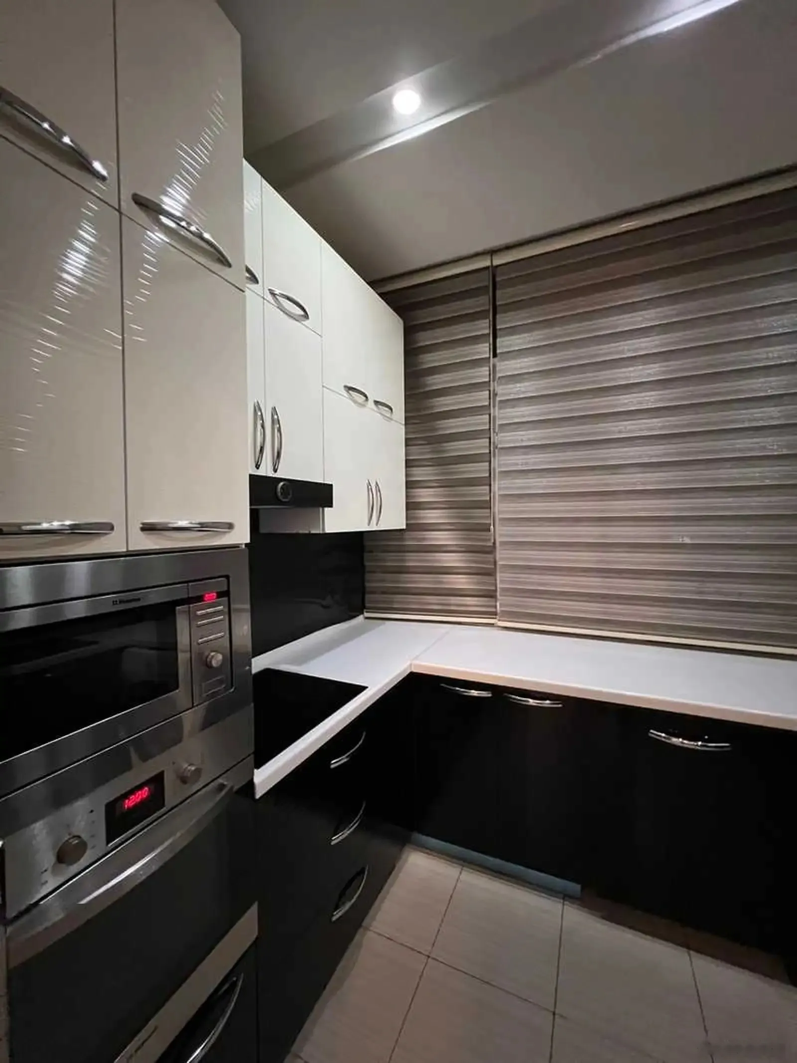 4-комн. квартира, 4 этаж, 180м², пайкари таможни
