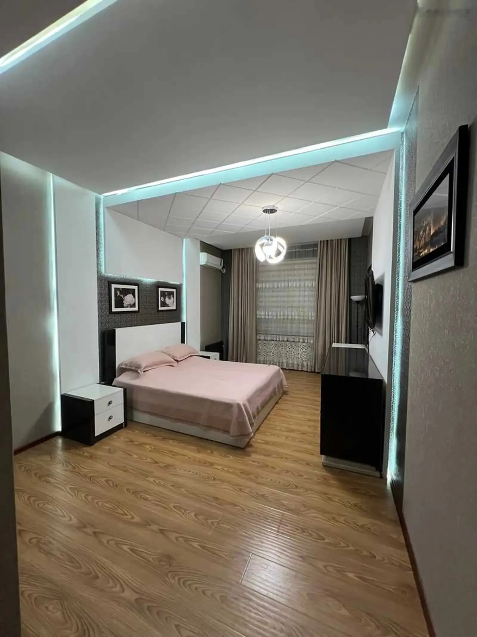 3-комн. квартира, 3 этаж, 180м², дом печать