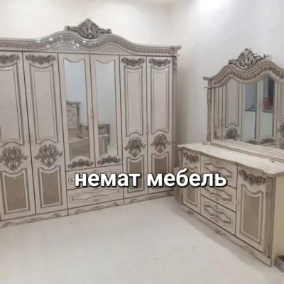 Спальный гарнитур
