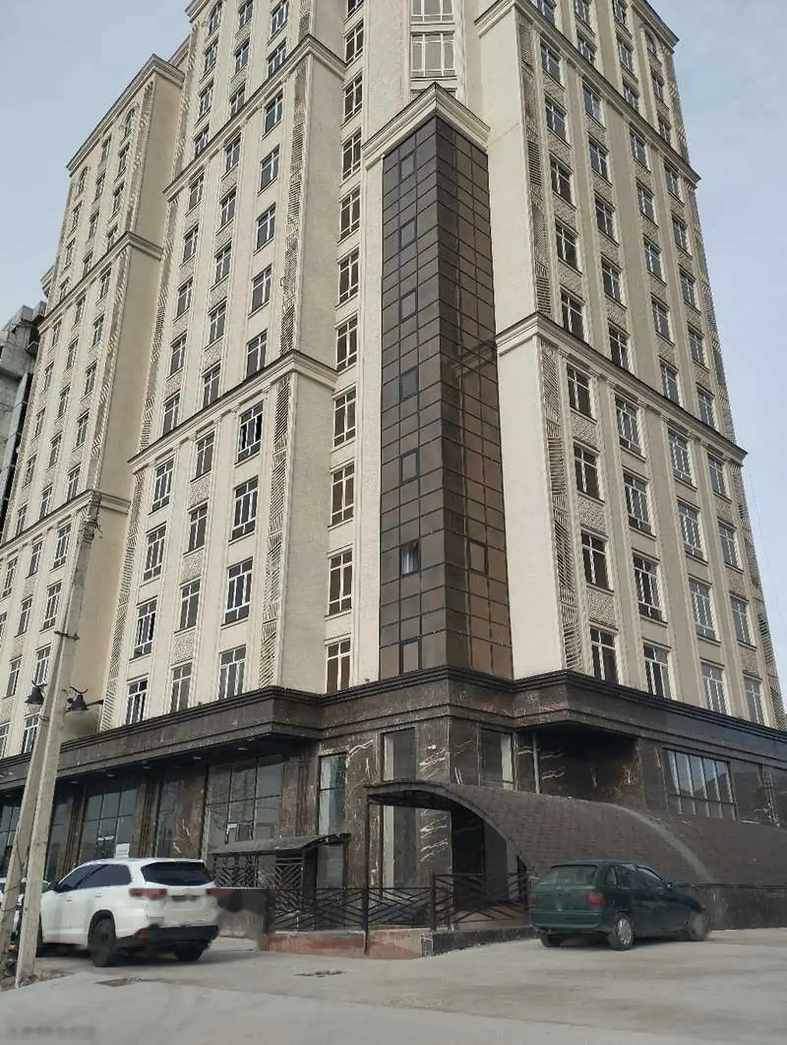 3-комн. квартира, 12 этаж, 85м², 82 мкр — миниатюра 2