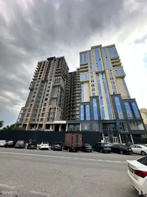 3-комн. квартира, 7 этаж, 100 м², Улица Гаффора Валаматзаде 8/3, Сзади Хукумата Шохмансур, Район Шохмансур