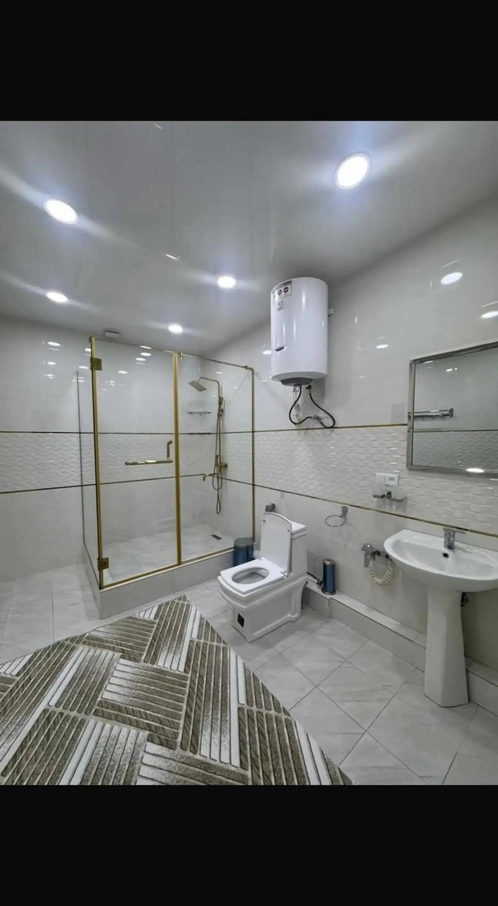4-комн. квартира, 3 этаж, 190м², Центр — миниатюра 3