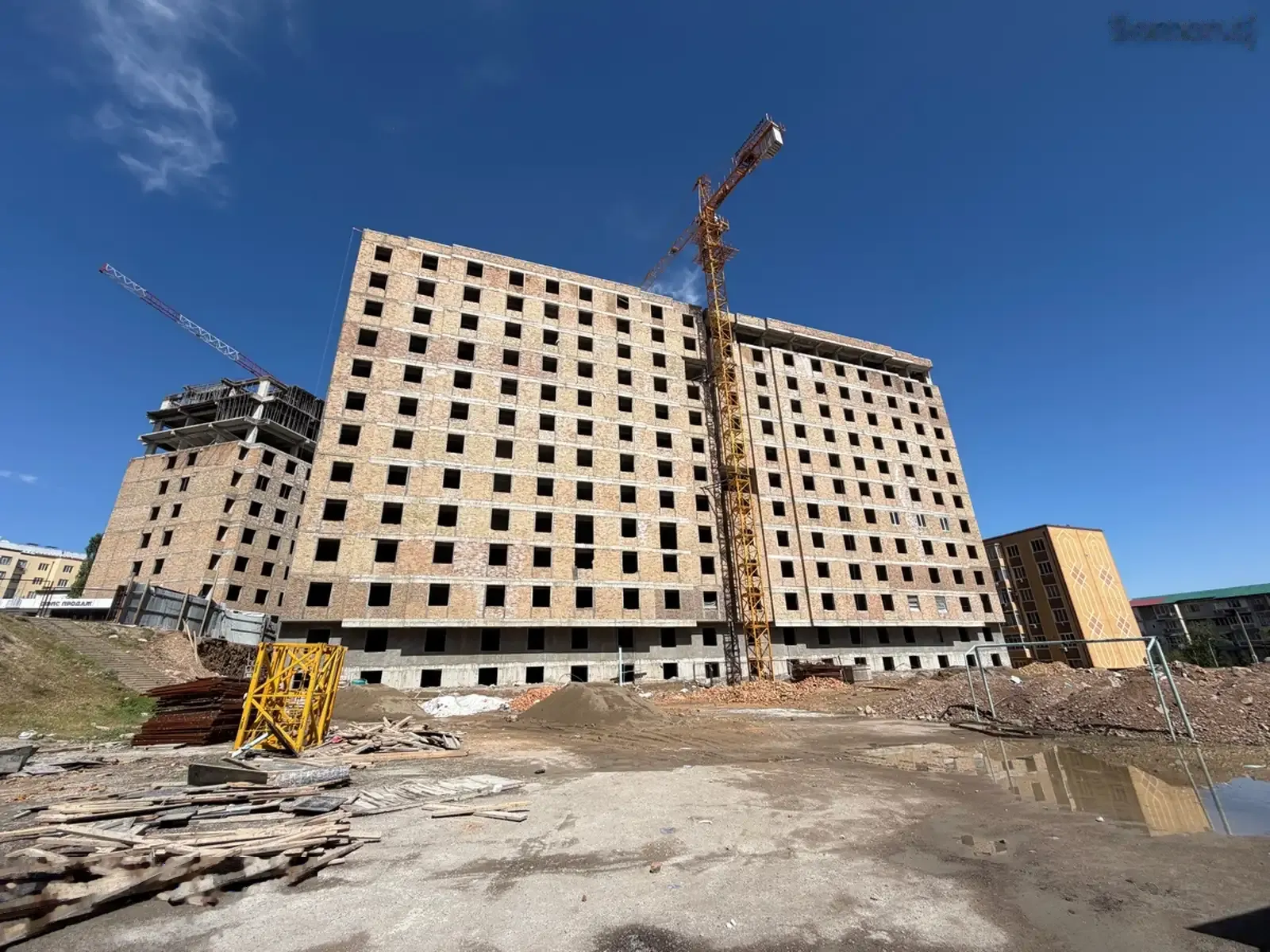 3-комн. квартира, 4 этаж, 91 м², 13 мкр — миниатюра 2